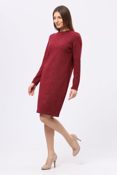 Теплое платье свитер малиново-красного оттенка 5719