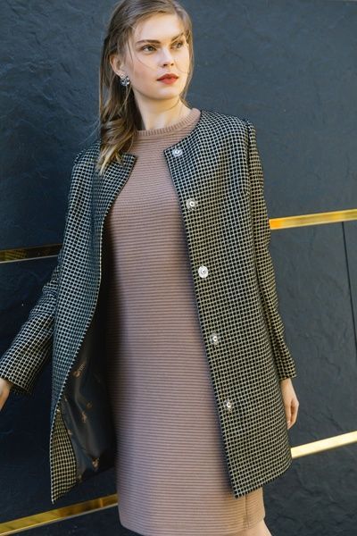 Тепла сукня з фактурного трикотажу бежева 5553c 2800000043735 фото