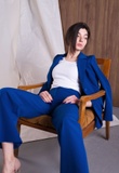 Широкі брюки яскраво-синього кольору з костюмної тканини 7147 2800000061951 фото