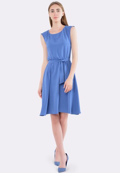 Синя сукня з легкої тканини жатка з декором по спинці 5605