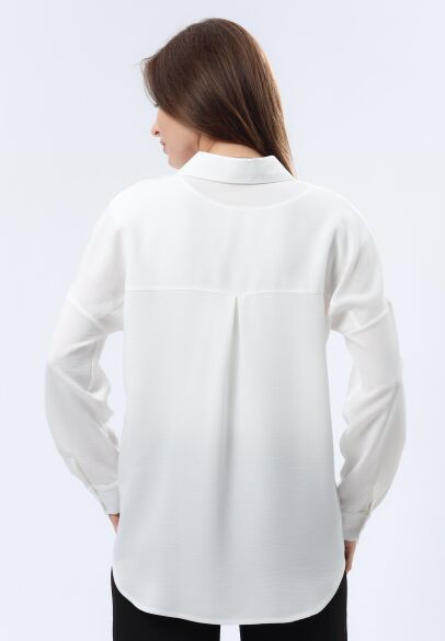 Біла сорочка з віскозної тканини жатка 1308