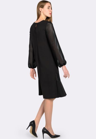 Сукня чорна з асиметричним низом та об'ємними шифоновими рукавами 5569