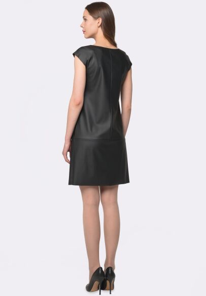 Чорна сукня-сарафан з екошкіри 5642