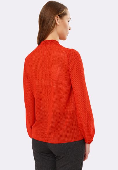 Блуза из полупрозрачного шифона красная в горошек с воротником-стойкой 1231k
